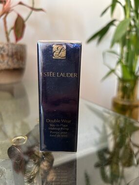 Estée Lauder DW Stay in Place Pump For Original Formula